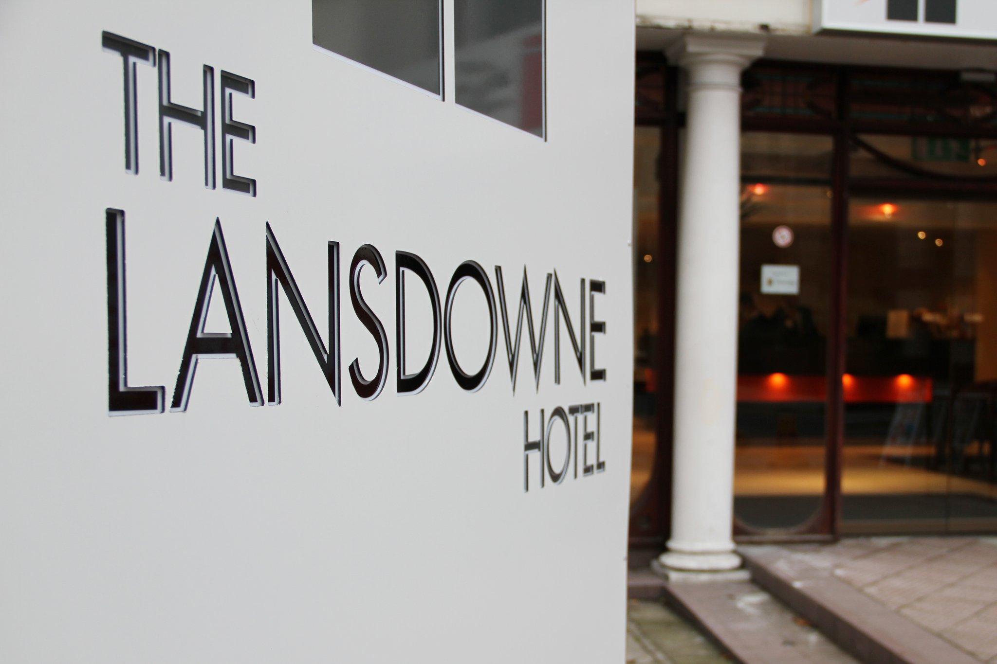 Oyo Lansdowne Hotel Croydon Bagian luar foto